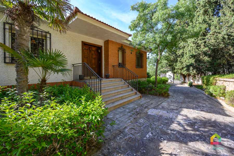 Chalet en venta en toledo inmobiliaria la botica